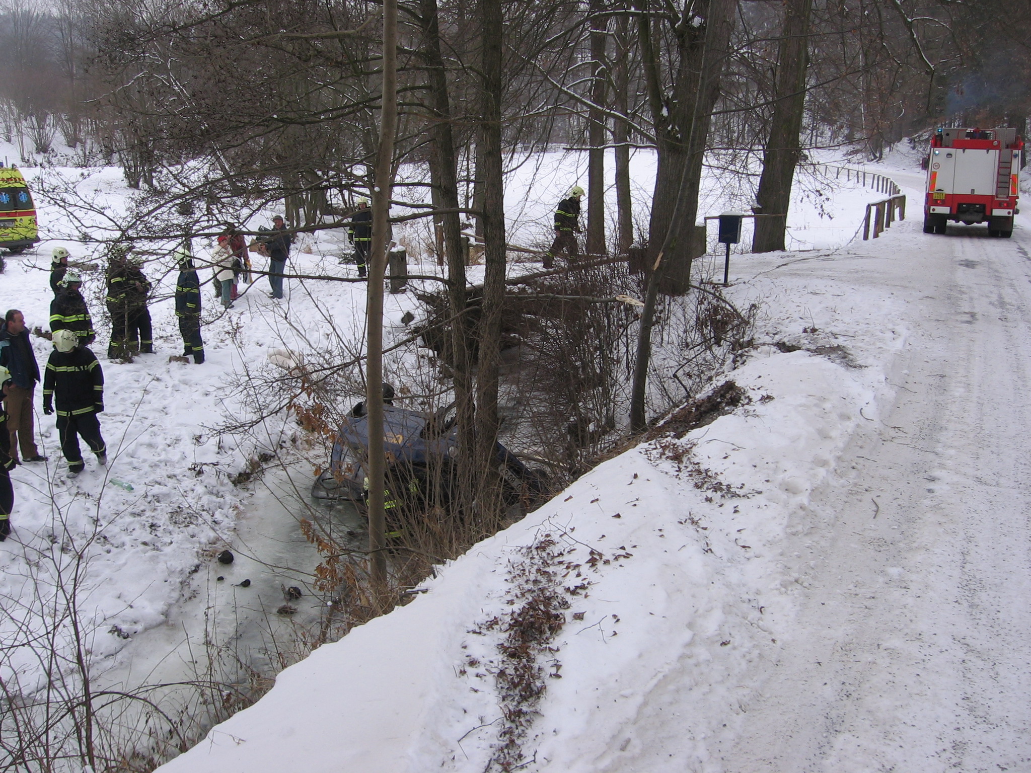 Dopravní nehoda Křenovice 14.1.2009 002.jpg