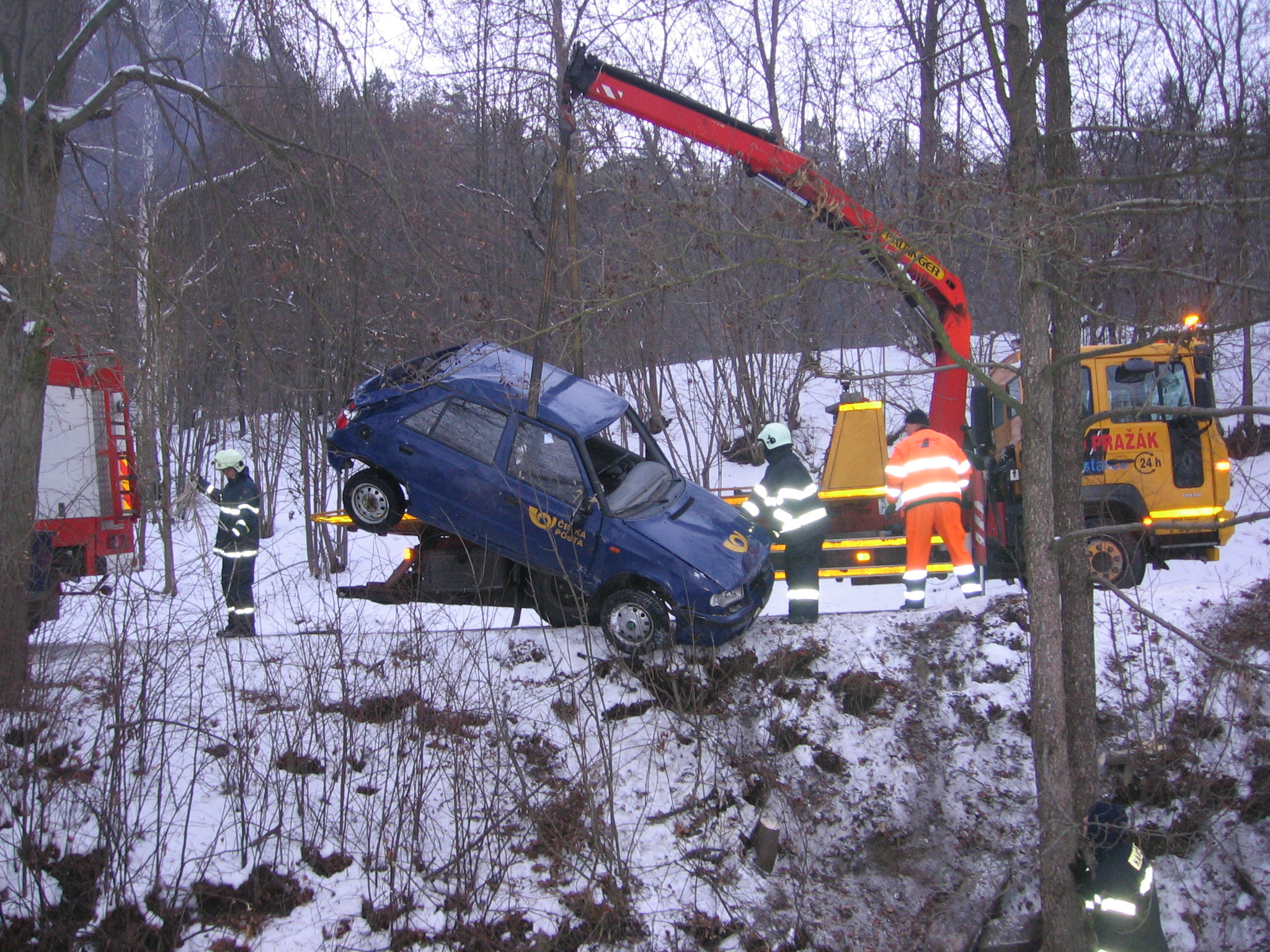 Dopravní nehoda Křenovice 14.1.2009 028.jpg