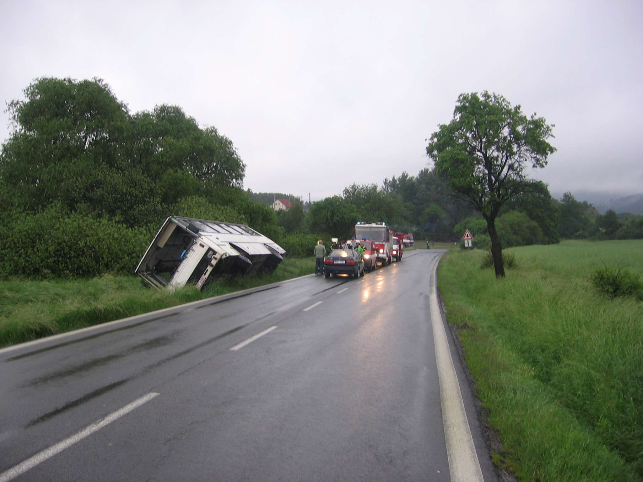 dopravní nehoda autobusu 008.jpg