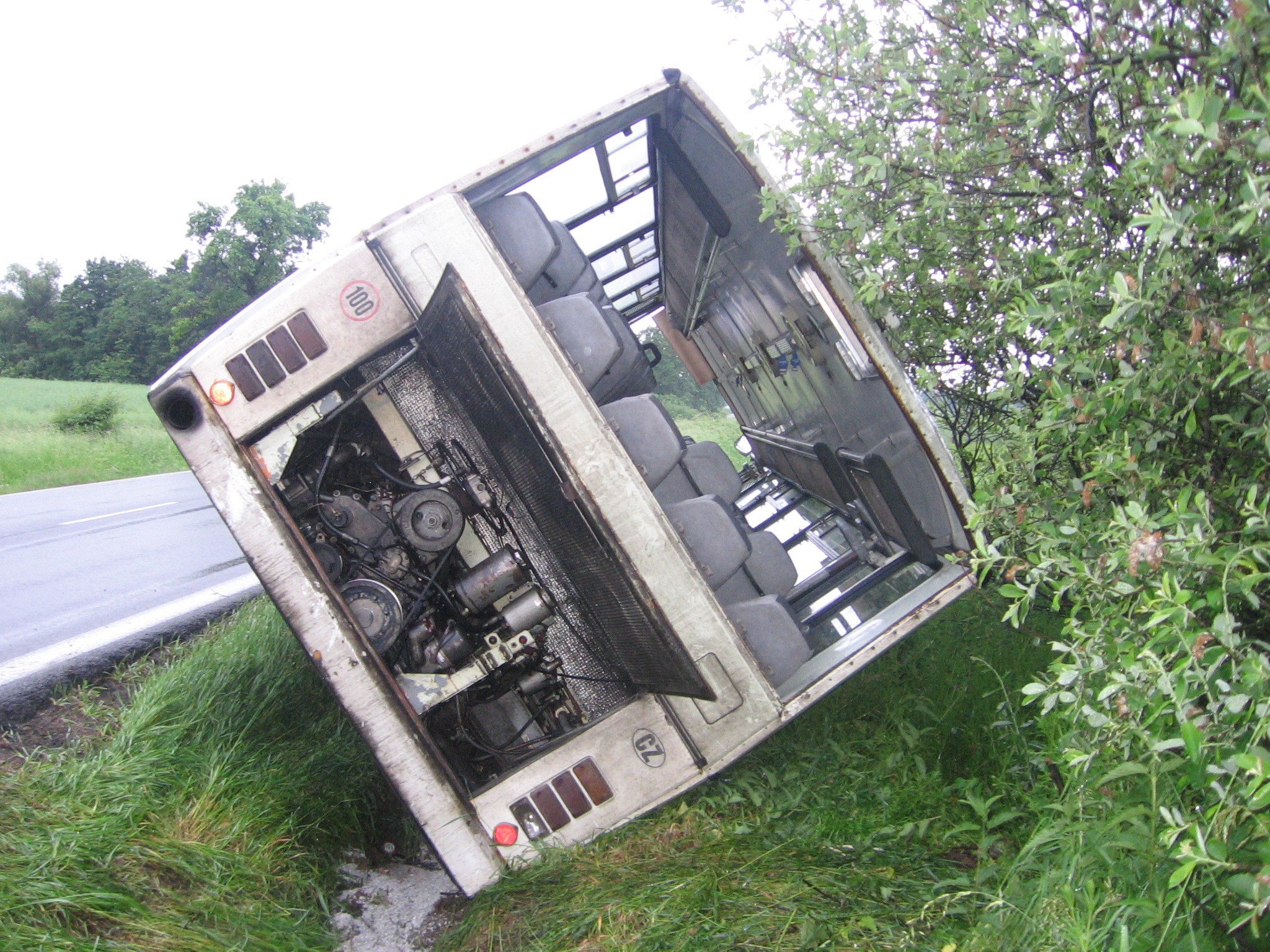 dopravní nehoda autobusu 010.jpg